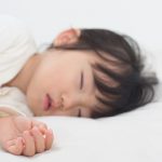 子どもに深い睡眠をとってもらうために【親が心がけるべきこと】4選